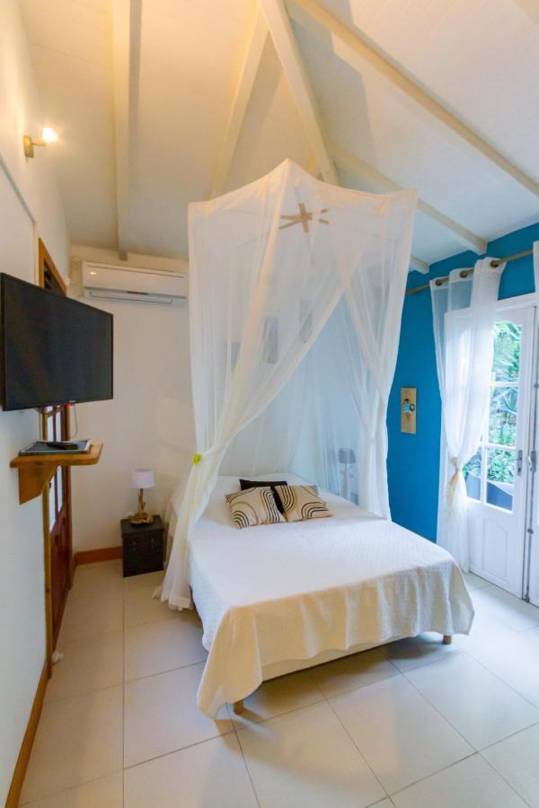 Gites Atemoya. Petit Bas Vent Fort Royal. เดเอ ภายนอก รูปภาพ